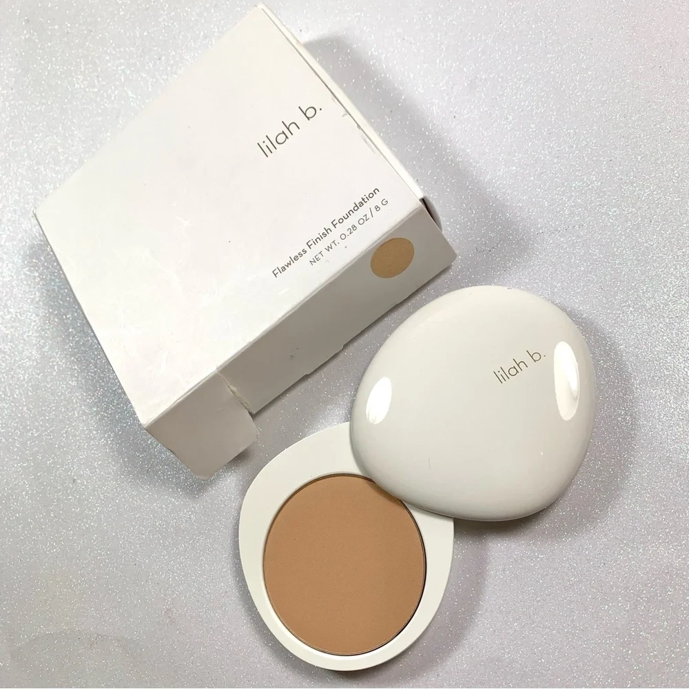 Lilah b Foundation b Classic BNIB